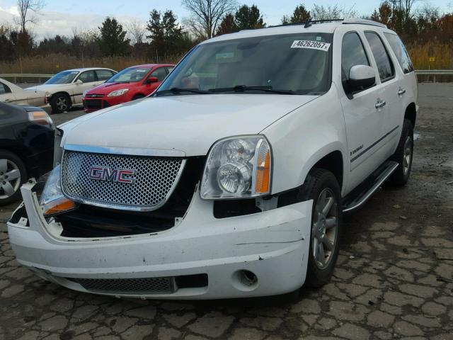 1GKFK03279R238197 - 2009 GMC YUKON DENA WHITE photo 2