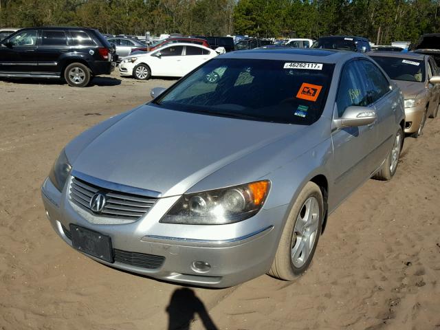 JH4KB16516C008853 - 2006 ACURA RL SILVER photo 2