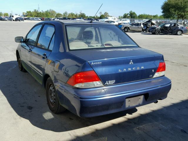 JA3AJ26EX2U002008 - 2002 MITSUBISHI LANCER ES BLUE photo 3