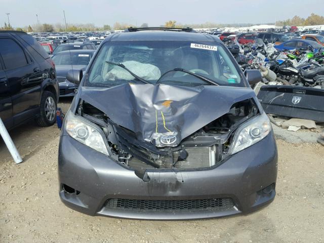 5TDKK3DCXBS126343 - 2011 TOYOTA SIENNA LE CHARCOAL photo 7