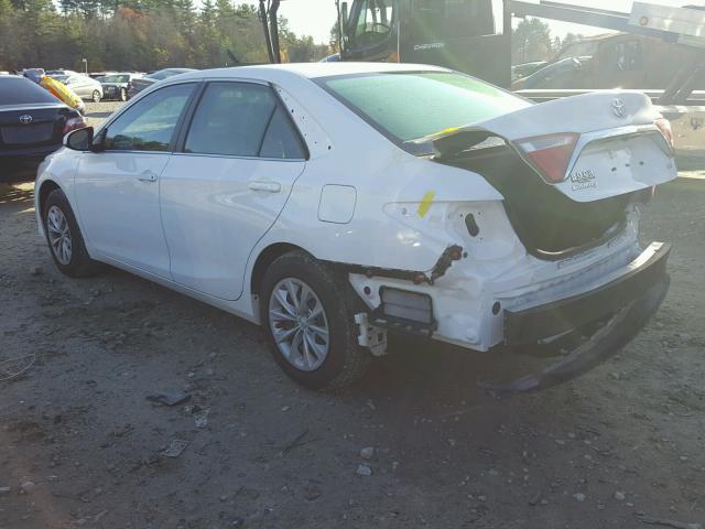 4T1BF1FK4HU811399 - 2017 TOYOTA CAMRY LE თეთრი ფოტო 3