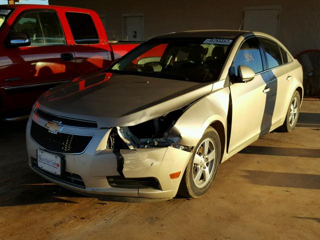 1G1PC5SB6E7115582 - 2014 CHEVROLET CRUZE LT GOLD photo 2