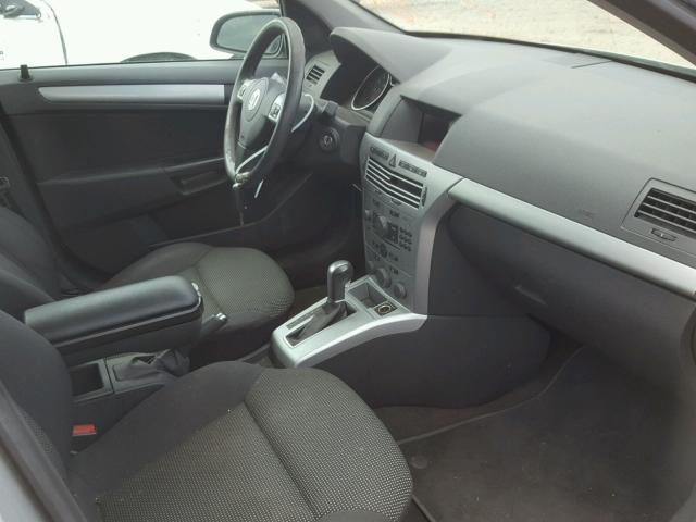 W08AT671285066747 - 2008 SATURN ASTRA XR SILVER photo 5