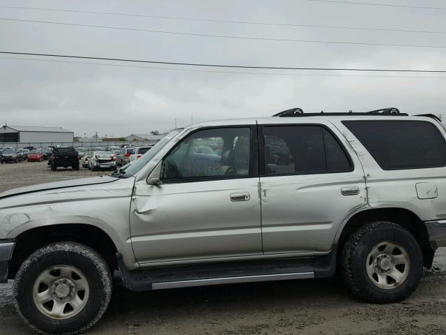 JT3GN86RXY0149763 - 2000 TOYOTA 4RUNNER SR SILVER photo 9