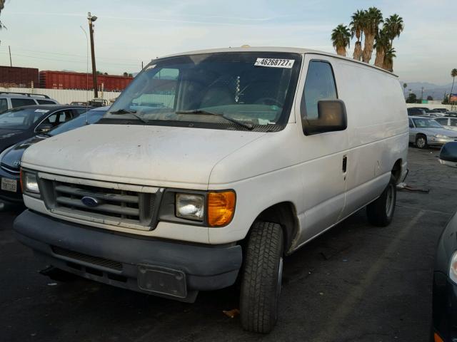 1FTNE24L15HA03585 - 2005 FORD ECONOLINE WHITE photo 2