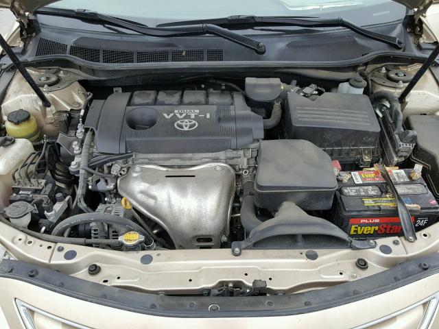 4T1BF3EK3AU029999 - 2010 TOYOTA CAMRY BASE GOLD photo 7