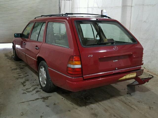 WDBEA92E6SF304299 - 1995 MERCEDES-BENZ E 320 RED photo 3