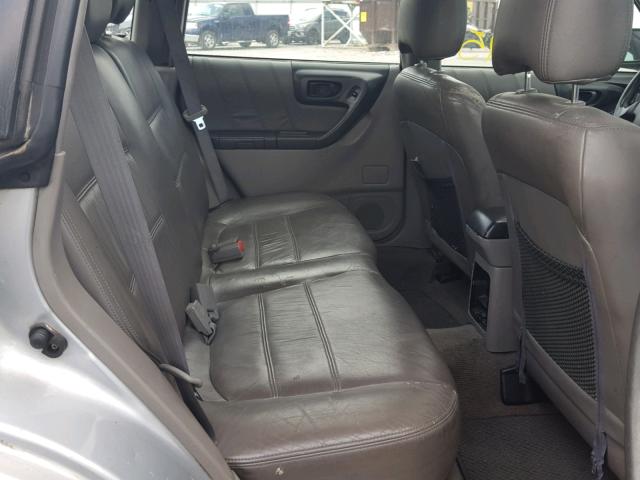 JF1SF65642H741513 - 2002 SUBARU FORESTER S 银色 照片 6