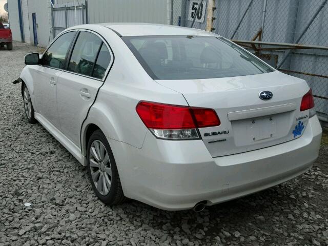 4S3BMGK69A3245323 - 2010 SUBARU LEGACY 2.5 WHITE photo 3