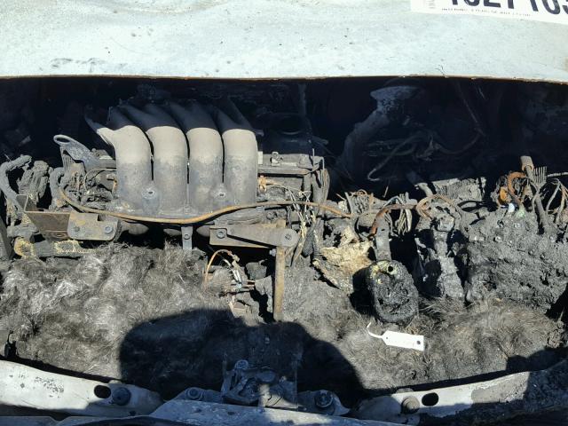 3VWCT21C61M410810 - 2001 VOLKSWAGEN NEW BEETLE 银色 照片 7