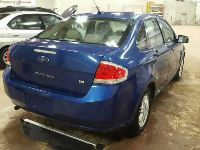 1FAHP35N49W144039 - 2009 FORD FOCUS SE BLUE photo 4