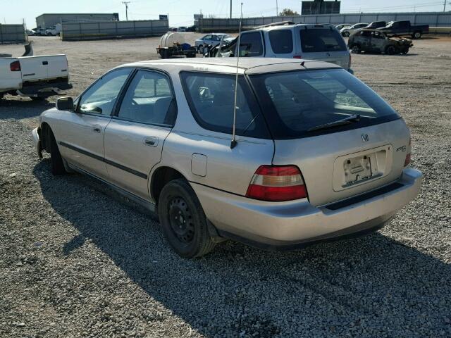 1HGCE1825TA000635 - 1996 HONDA ACCORD LX GRAY photo 3