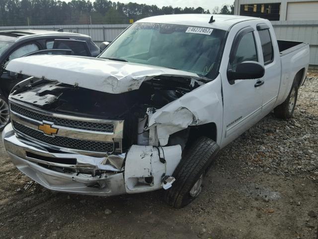 1GCRCSE02DZ112013 - 2013 CHEVROLET SILVERADO WHITE photo 2