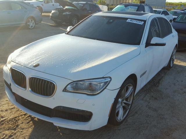 WBAYE8C50DD132472 - 2013 BMW 750LI WHITE photo 2