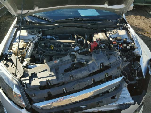 3FAHP0HA6BR304633 - 2011 FORD FUSION SE SILVER photo 7