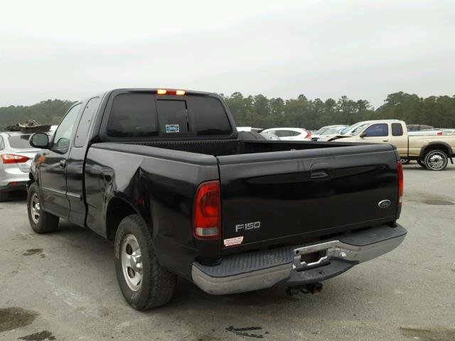 1FTZX1723YNB29963 - 2000 FORD F150 BLACK photo 3