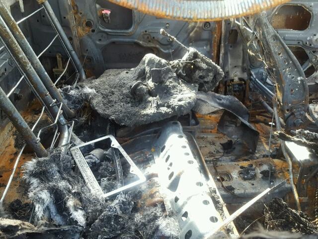 3TMJU62N68M067876 - 2008 TOYOTA TACOMA DOU BURN photo 6