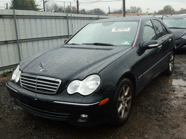 WDBRF92H87F877564 - 2007 MERCEDES-BENZ C BLACK photo 2