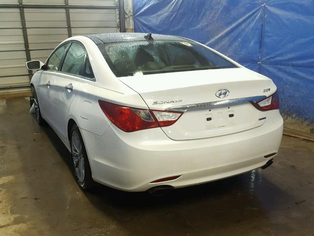 5NPEC4AB8CH391846 - 2012 HYUNDAI SONATA SE WHITE photo 3