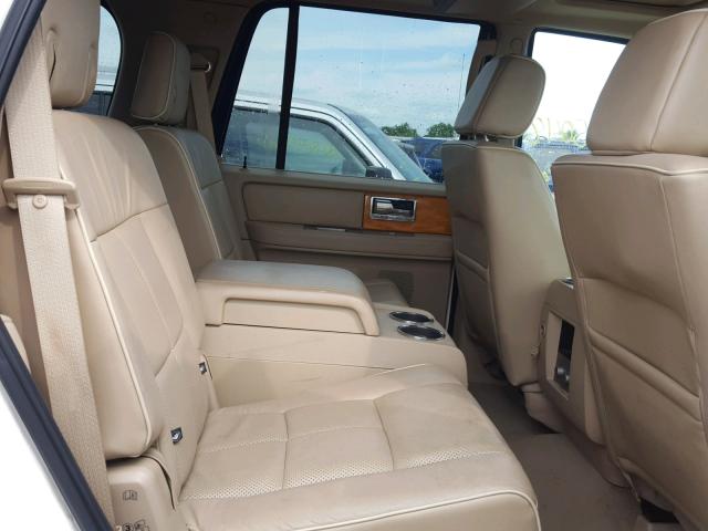 5LMFU28597LJ02750 - 2007 LINCOLN NAVIGATOR 白色 照片 6