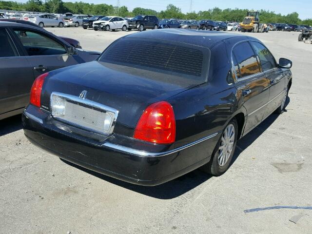 1LNHM81W57Y607379 - 2007 LINCOLN TOWN CAR BLACK photo 4