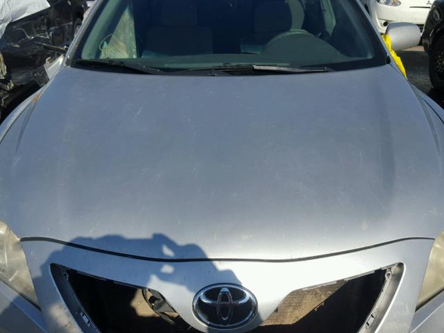 4T1BE46K09U329194 - 2009 TOYOTA CAMRY BASE SILVER photo 7