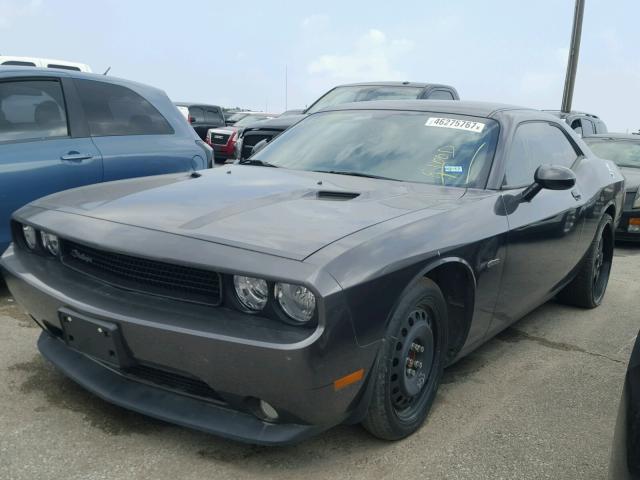 2C3CDYAG9EH298258 - 2014 DODGE CHALLENGER PURPLE photo 2