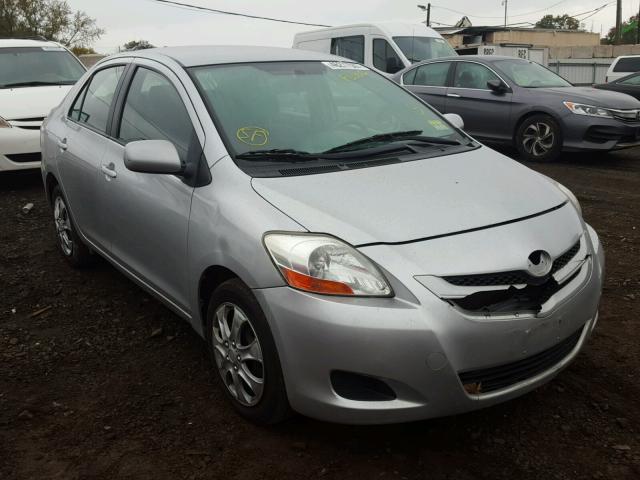 JTDBT923971187349 - 2007 TOYOTA YARIS SILVER photo 1