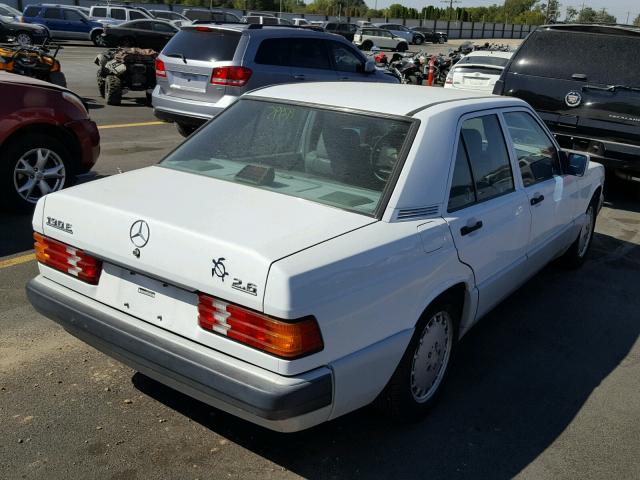 WDBDA29D6MF815465 - 1991 MERCEDES-BENZ 190 E 2.6 WHITE photo 4