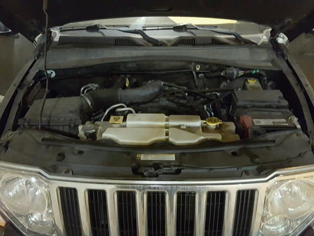 1J4PN5GKXBW505848 - 2011 JEEP LIBERTY LI GRAY photo 7