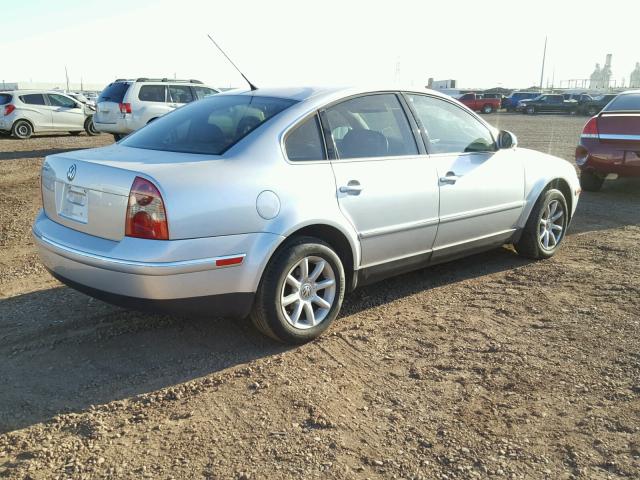 WVWPD63B84E214049 - 2004 VOLKSWAGEN PASSAT GLS SILVER photo 4