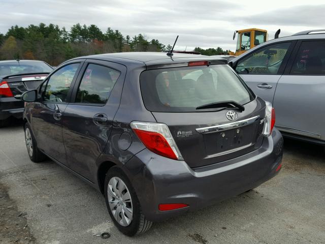 JTDKTUD38DD562982 - 2013 TOYOTA YARIS GRAY photo 3