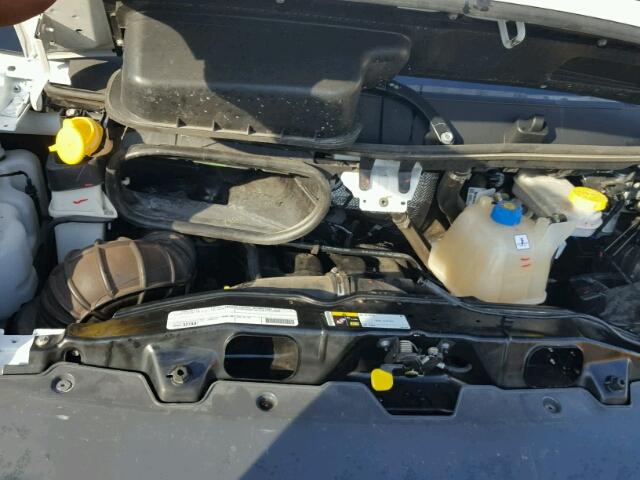 3C6TRVBF7JE114118 - 2018 RAM PROMASTER 白色 照片 7