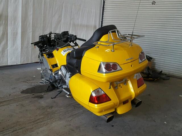 1HFSC47G79A800673 - 2009 HONDA GL1800 YELLOW photo 3