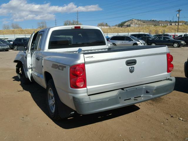 1D7HE38K38S561794 - 2008 DODGE DAKOTA SXT SILVER photo 3