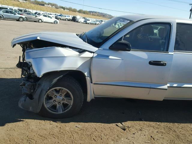 1D7HE38K38S561794 - 2008 DODGE DAKOTA SXT SILVER photo 9