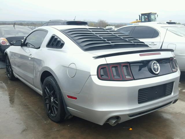 1ZVBP8AM9E5303824 - 2014 FORD MUSTANG SILVER photo 3