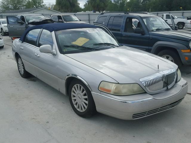 1LNHM81W95Y653097 - 2005 LINCOLN TOWN CAR S SILVER photo 1