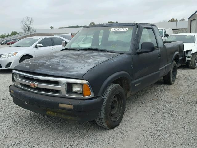 1GCCS19Z1R8169456 - 1994 CHEVROLET S TRUCK S1 BLACK photo 2