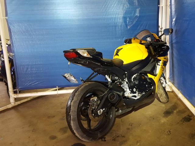 JS1GR7MA6C2101045 - 2012 SUZUKI GSX750 YELLOW photo 4