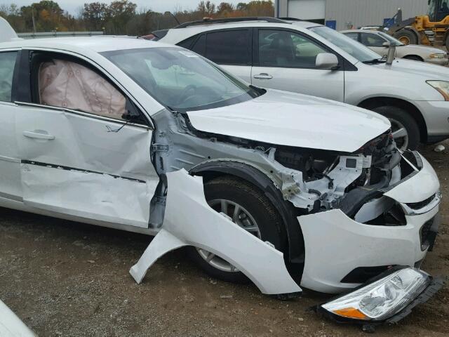 1G11C5SA3GU127528 - 2016 CHEVROLET MALIBU LIM WHITE photo 9