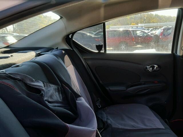 3N1CN7AP7DL843062 - 2013 NISSAN VERSA S 银色 照片 6