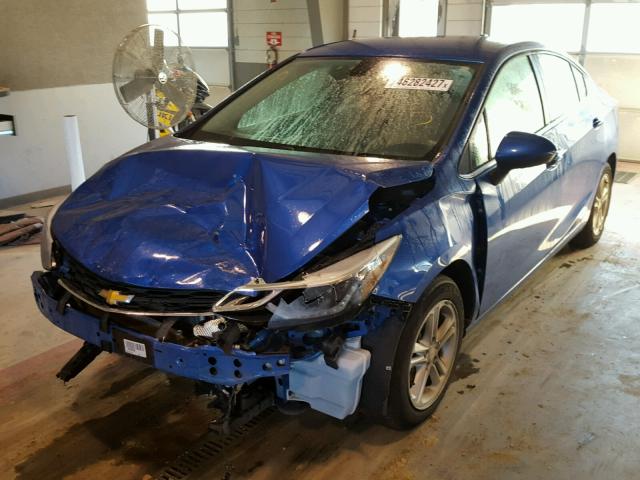 1G1BE5SM2G7235856 - 2016 CHEVROLET CRUZE LT BLUE photo 2