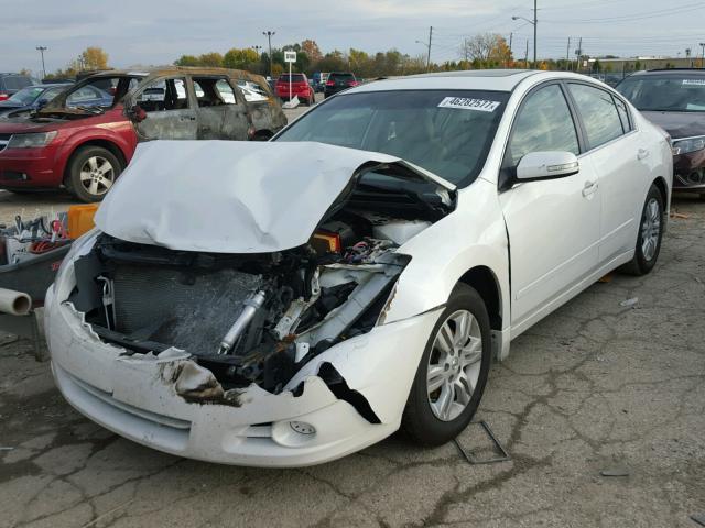 1N4AL2AP1AN419617 - 2010 NISSAN ALTIMA BAS WHITE photo 2