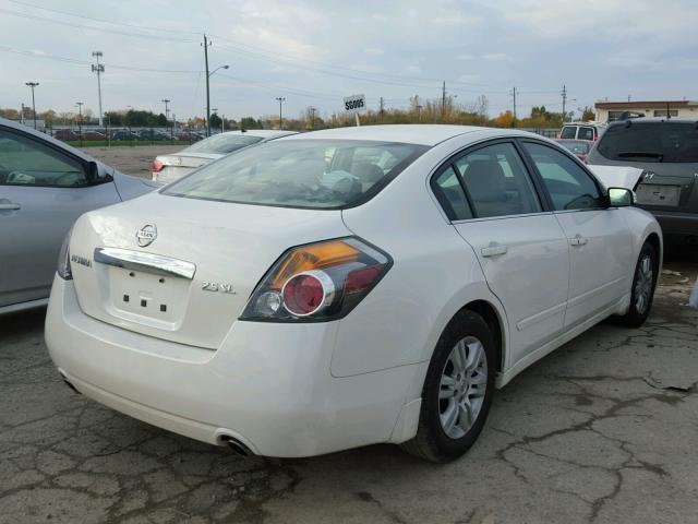 1N4AL2AP1AN419617 - 2010 NISSAN ALTIMA BAS WHITE photo 4