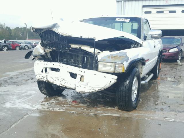 1B7HC16Z1TJ130695 - 1996 DODGE RAM 1500 WHITE photo 2