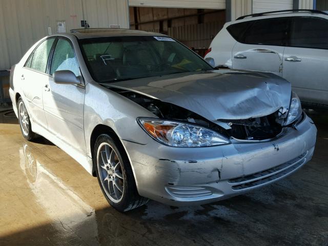 4T1BE32K44U299741 - 2004 TOYOTA CAMRY LE SILVER photo 1