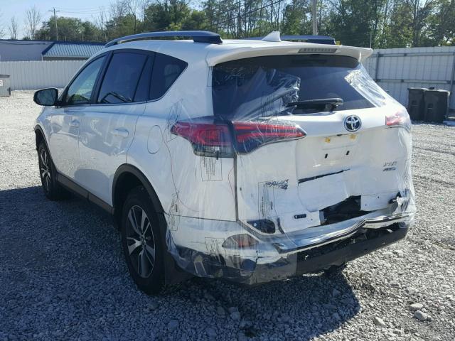 JTMRFREV6JJ195595 - 2018 TOYOTA RAV4 ADVEN WHITE photo 3