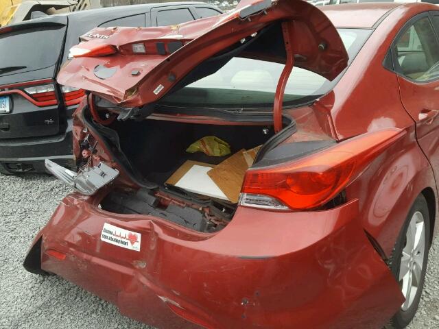 KMHDH4AE7BU141618 - 2011 HYUNDAI ELANTRA GL RED photo 9