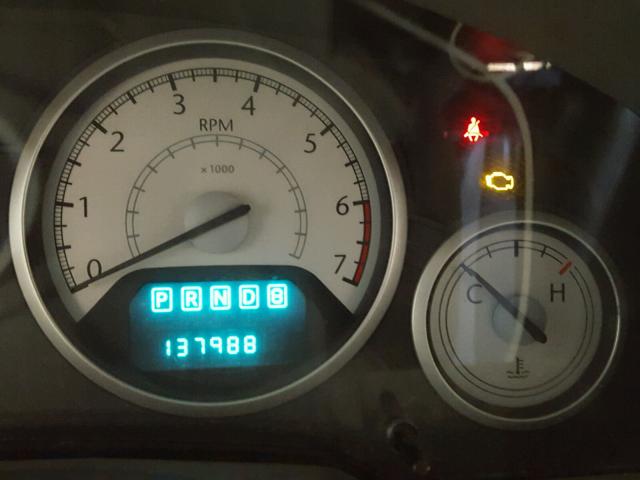 2A4RR5DX2AR254134 - 2010 CHRYSLER TOWN & COU SILVER photo 8